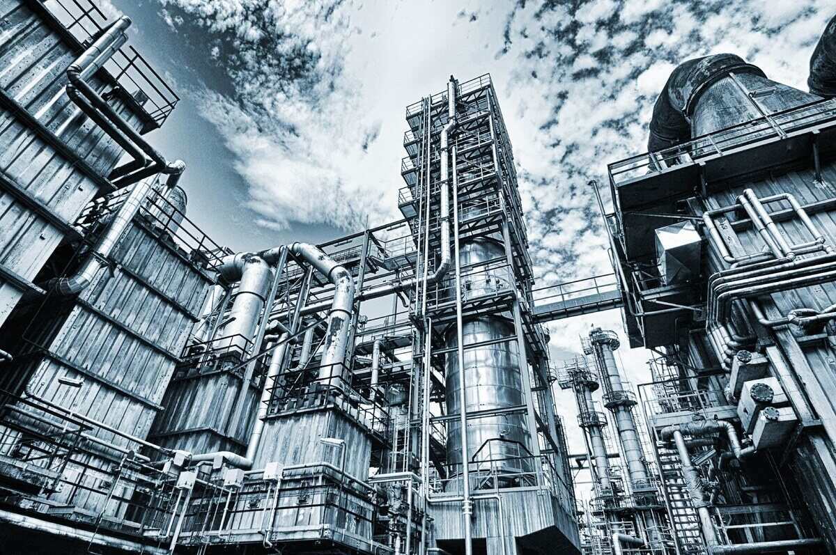 oil-and-gas-factory-min